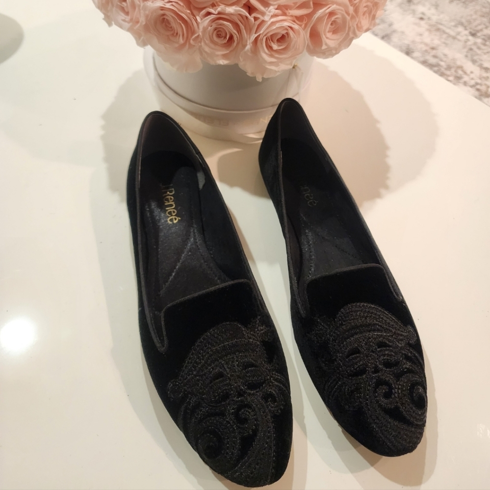 Women's velvet Loafers- NWT